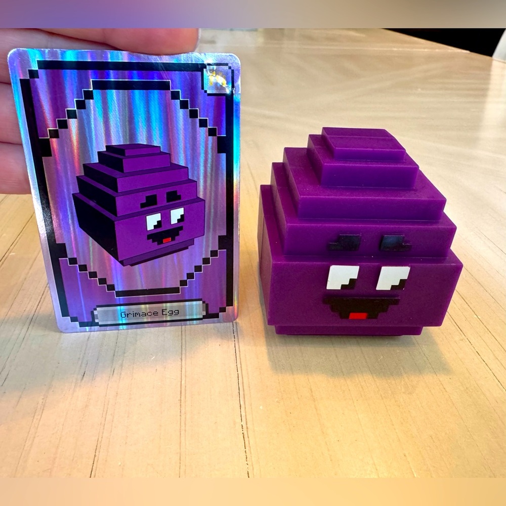 2025 Rare McDonald’s Minecraft Movie Grimace Egg with Card & Valid Game Code - Picture 3 of 4